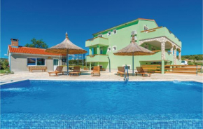 Beautiful Home In Pakostane With Jacuzzi